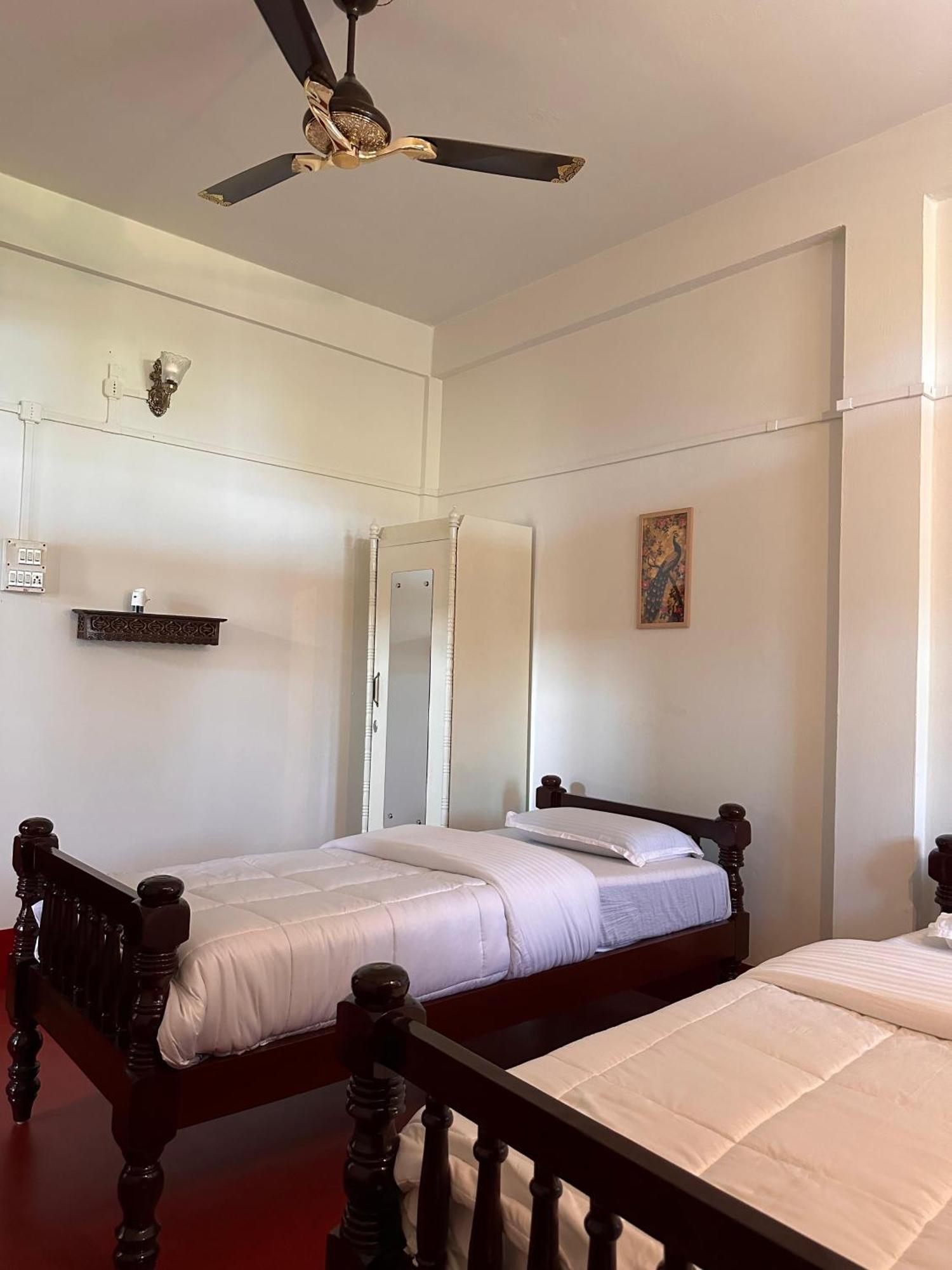 Protibha Homestay Sivasagar エクステリア 写真