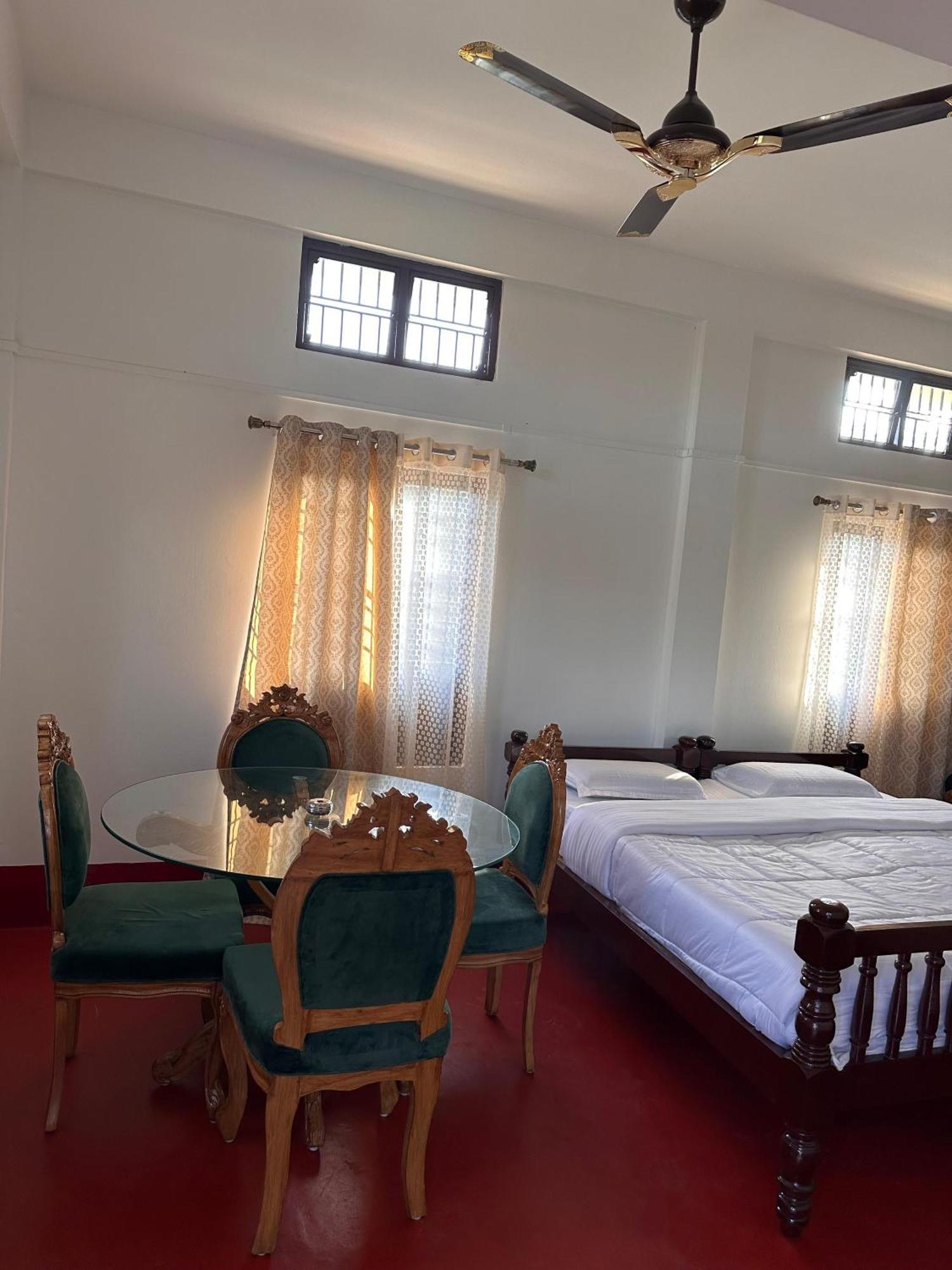 Protibha Homestay Sivasagar エクステリア 写真